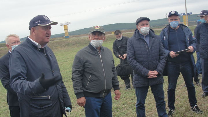 Президент Татарстана высоко оценил работу заинских аграриев