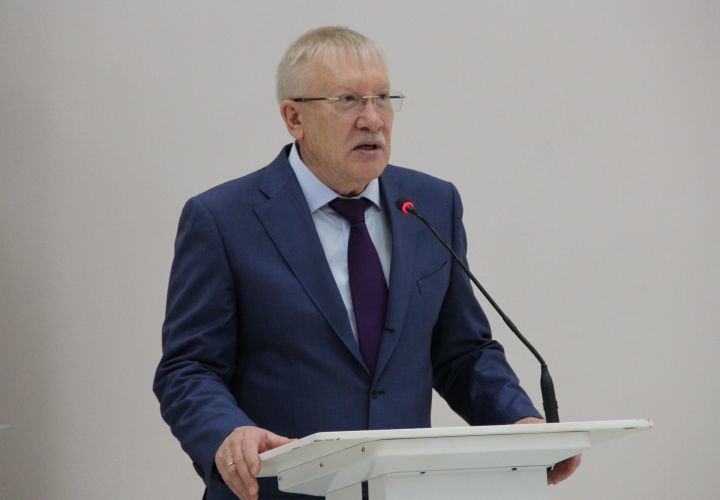 Олег Морозов выступил перед парламентом с докладом в рамках годового отчета Центробанка
