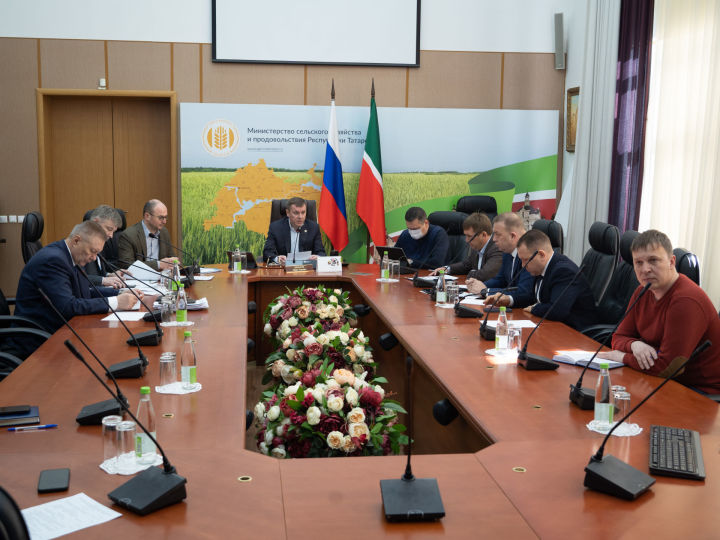 Марат Зяббаров провел совещание в режиме ВКС с муниципальными районами