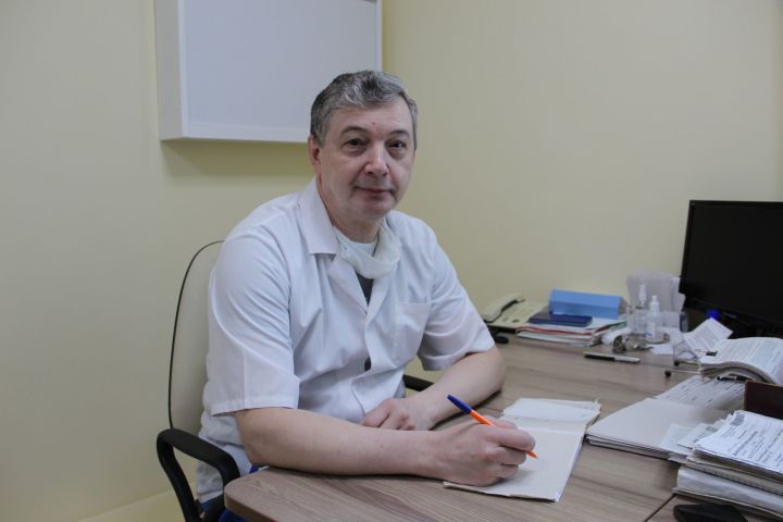 Травматолог Сергей Эсаулов не раз спасал жизни жителей Заинска