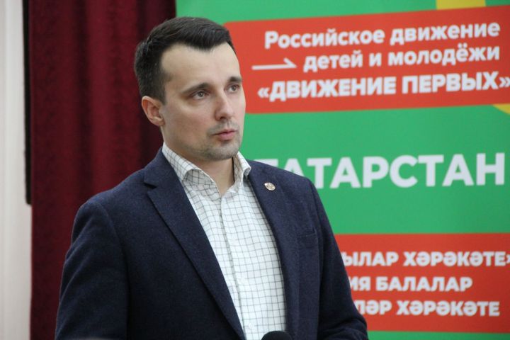 С заинской молодежью встретился помощник Раиса РТ Тимур Сулейманов