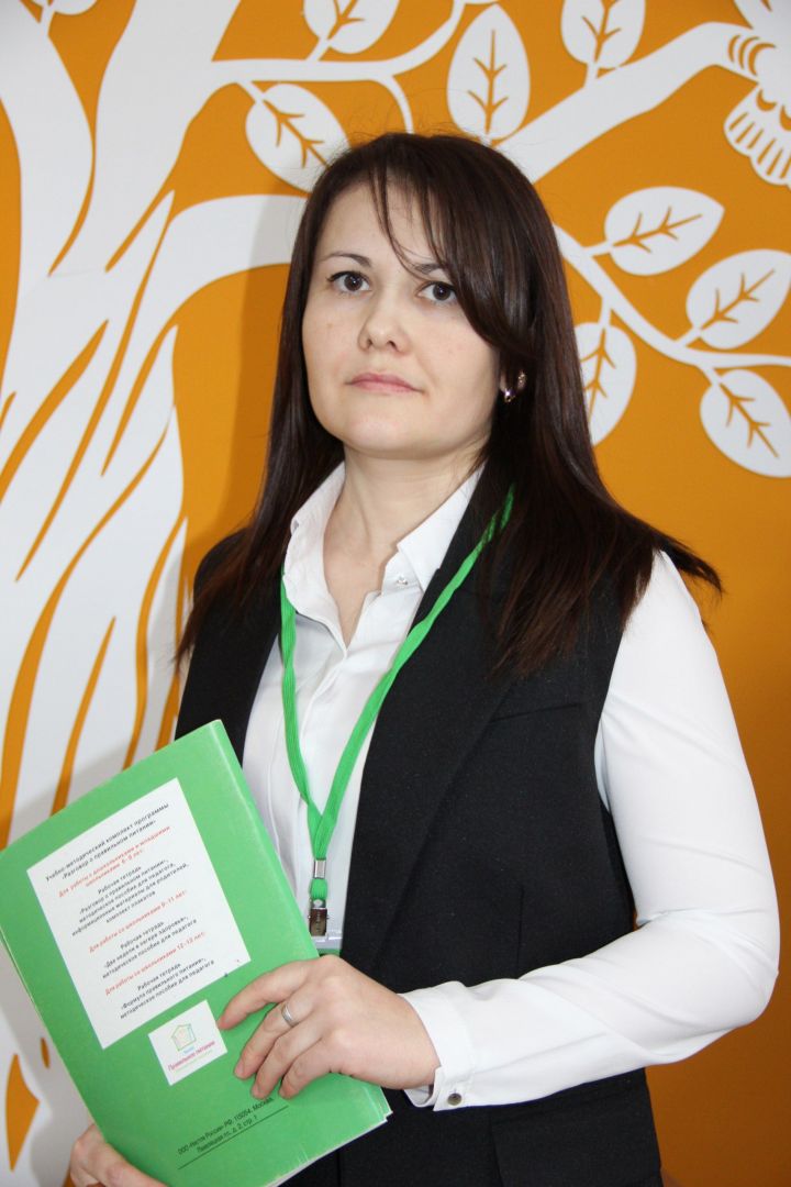 Педагог заинской школы вошла в число лучших учителей Татарстана