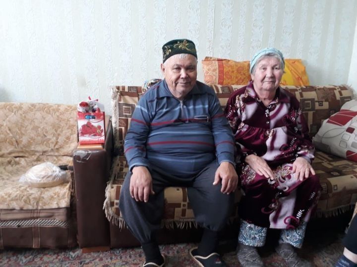 Супружеская пара из Заинска вместе в болезни и здравии