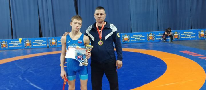 Спортсмен из Заинска стал победителем Первенства по борьбе