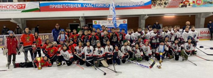 Зәйдә хоккей буенча Татарстан беренчелеге ярышлары узды