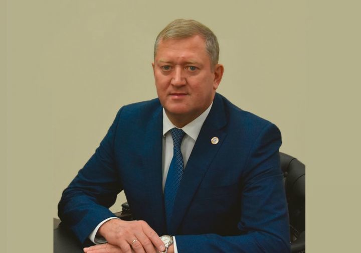 Зәй районы башлыгы Разиф Кәримов: “Без берләшеп Ватаныбызны яклыйбыз”