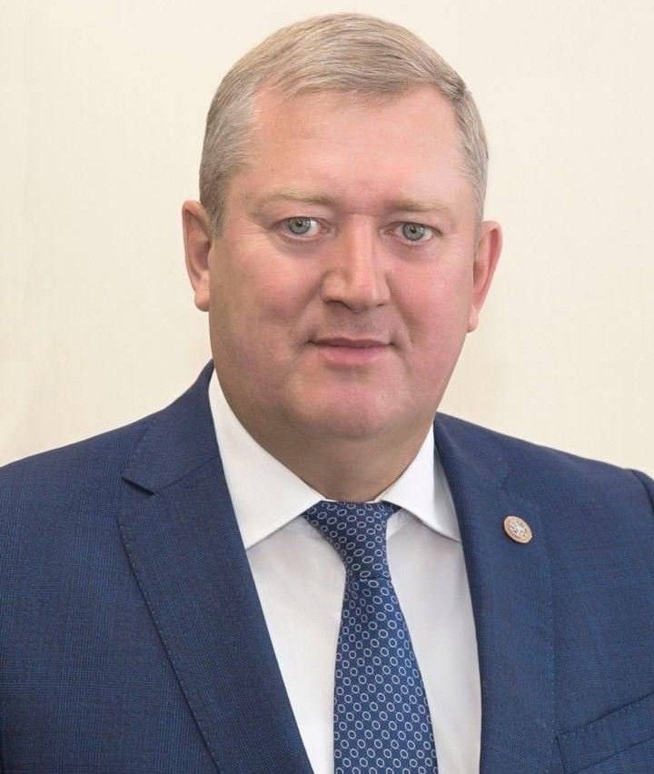 Зәй район башлыгы  православие динен тотучыларны Пасха бәйрәме белән котлый