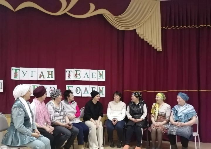 Югары Пәнәче мәдәният йортында шигърият көне узды