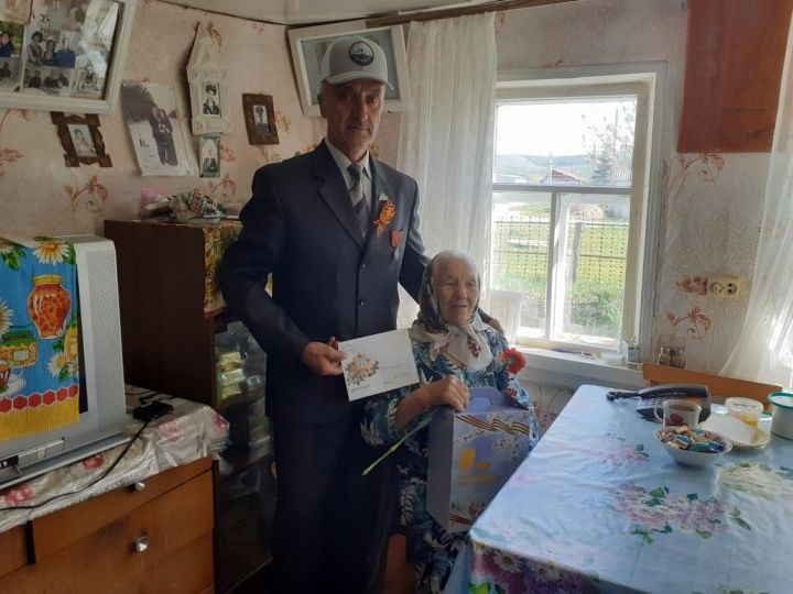 В Татарстане ветеран тыла отметила двойной праздник