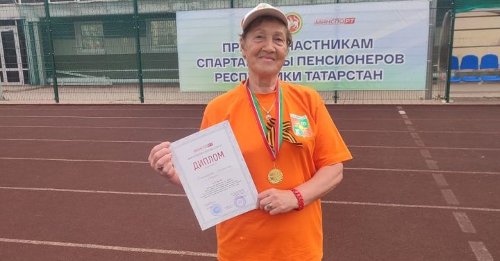 Пенсионерка из Заинска стала победительницей республиканской спартакиады пенсионеров