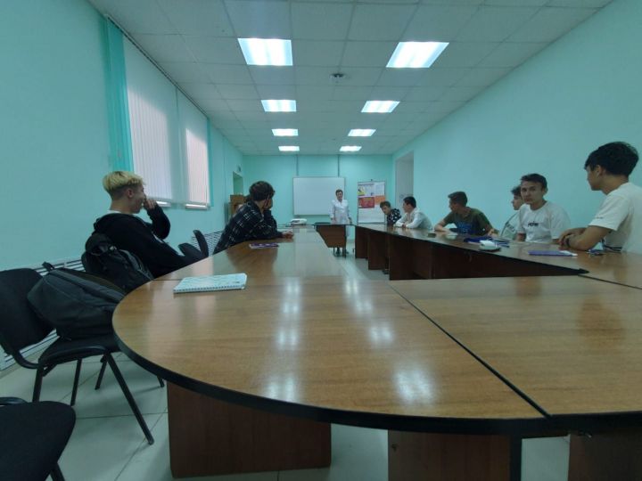 Зәй студентлары белән тәмәкенең зыяны турында сөйләштеләр