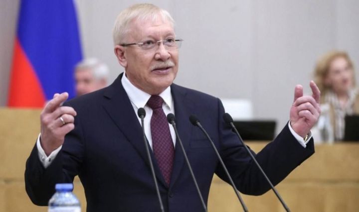 Депутат Государственной Думы, председатель Комитета Государственной Думы по контролю Олег Морозов поздравил заинцев с Днем России