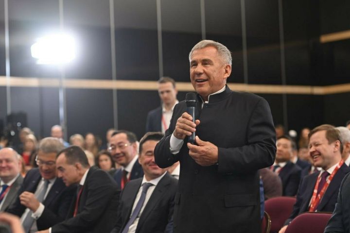Рустам Минниханов назвал три направления, помогающие Татарстану оставаться в лидерах по инвестиционному климату