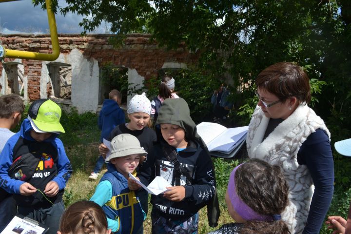 Иске Зәй балалары тарих эзләре буйлап экскурсиягә чыктылар