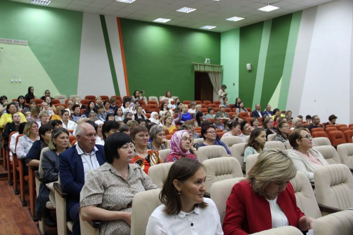 В Заинске состоялся семинар учителей и воспитателей татарского языка