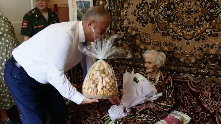 Зәйдә Бөек Ватан сугышы ветераны 100 яшьлек юбилеен билгели