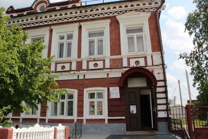 Меценат из Челябинска оказал Заинскому музею благотворительную помощь