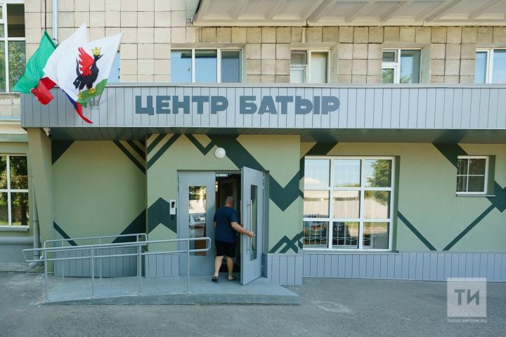 В Казани открылся новый центр приема на контрактную службу