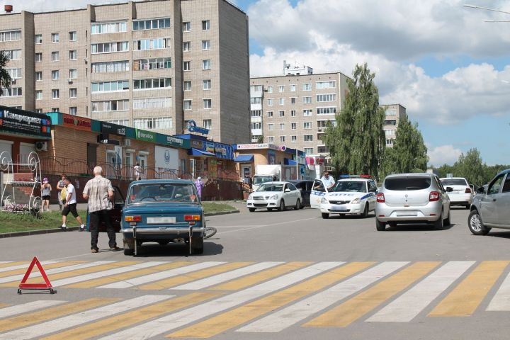 В Заинском районе Татарстана на пешеходном переходе сбили девочку
