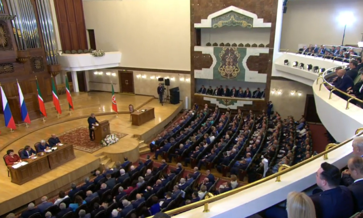 Рустам Минниханов выразил уверенность в активном голосовании татарстанцев на выборах Президента России