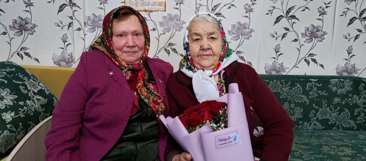 Знатная рукодельница, искусный кулинар и профессиональный пчеловод Мария Белышева справила свое 85-летие
