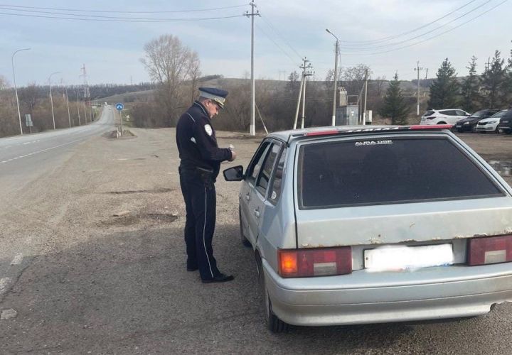 Госавтоинспекторы проверят поток автомобили в Заинске