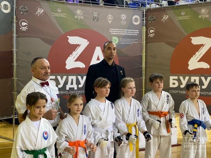 Фестиваль боевых искусств «Zа будущее» посетил Герой России Расим Баксиков
