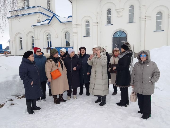 Өлкән яшьтәге Зәй волонтерлары экскурсиягә бардылар