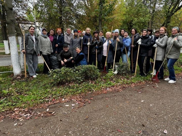 В Заинске состоялся осенний субботник