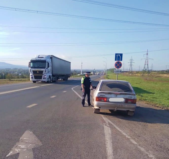 В Заинске к административной ответственности привлекли 12 водителей