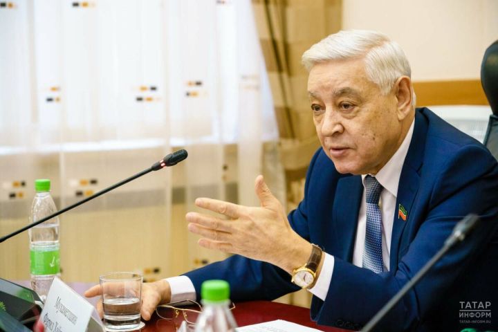 Фарид Мухаметшин поздравил журналистов Татарстана с Днем российской печати