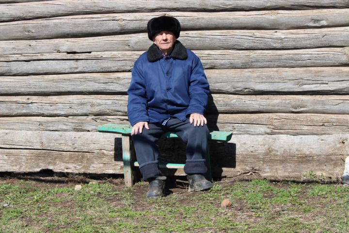 97-летний Ксенофонт Антонов из Заинского района хранит уникальные сведения о малой родине