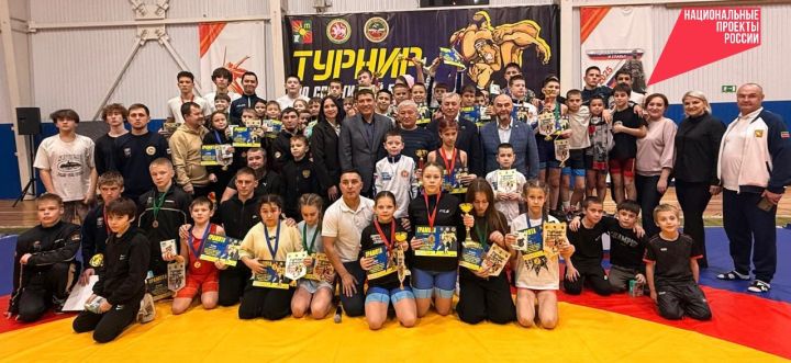 В Заинске прошел турнир по вольной на призы Федерации спортивной борьбы г. Заинска