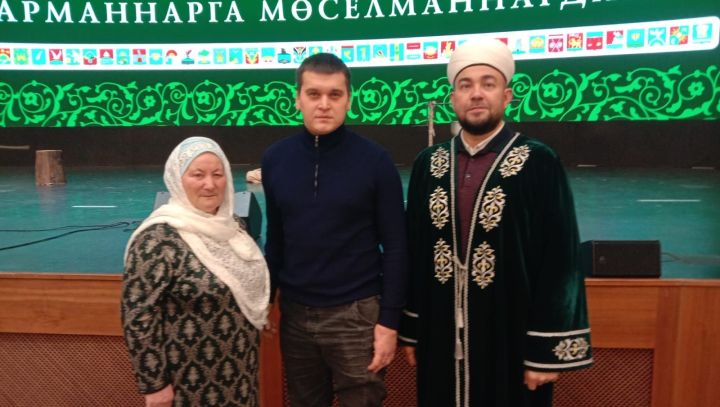 Диния нәзарәте игълан иткән  “Каһарманнар елы”на йомгак ясау җыелышында Зәй делегациясе дә катнашты