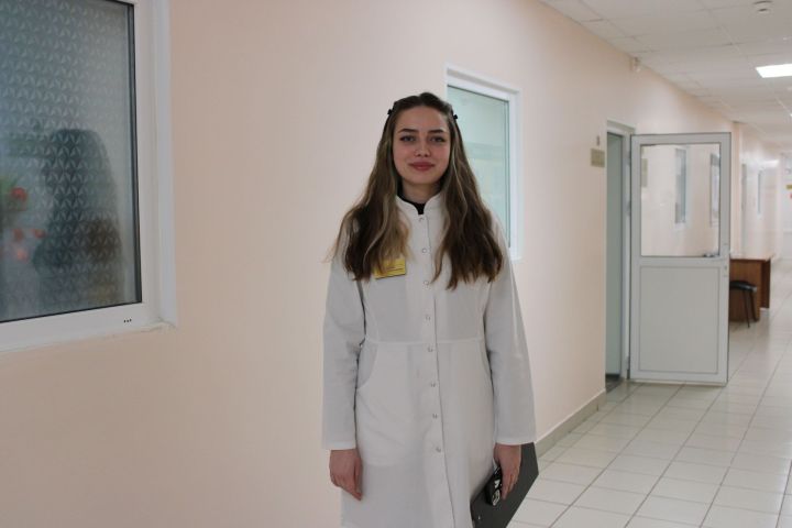 Ангелина из Савалеево: история фельдшера, который стал главным человеком на селе