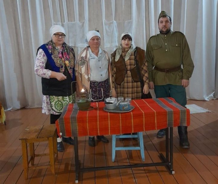 Патриотизмны — үзешчән сәнгать аша
