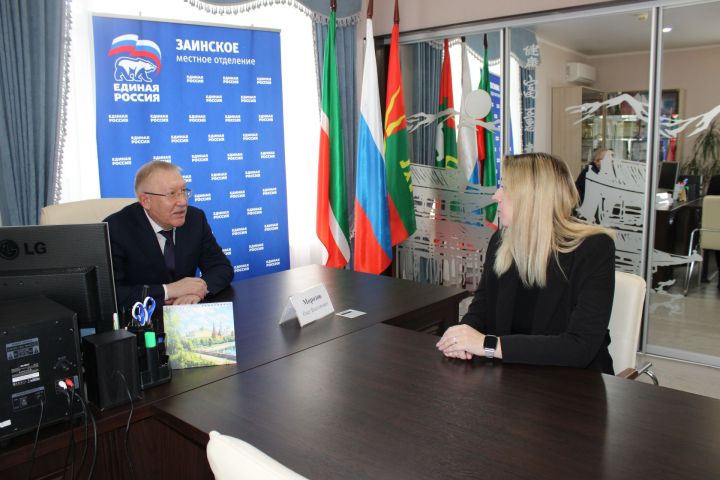 Депутат Госдумы РФ Олег Морозов провел в Заинске прием граждан по личным вопросам