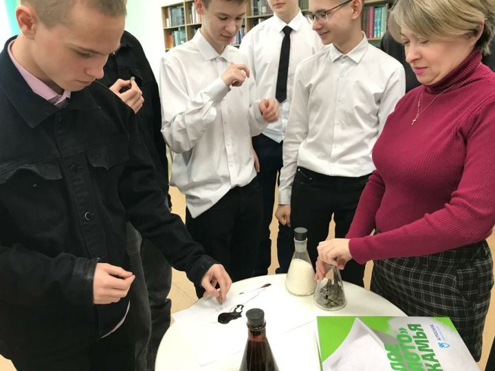 Зәй китапханәсендә шикәр кайнатучы һөнәрләре турында сөйләштеләр
