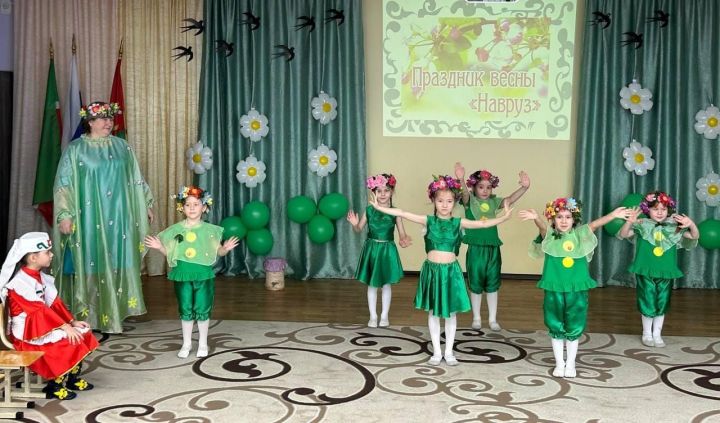 Зәйнең «Салават күпере» бакчасында  Нәүрүзне билгеләп үттеләр
