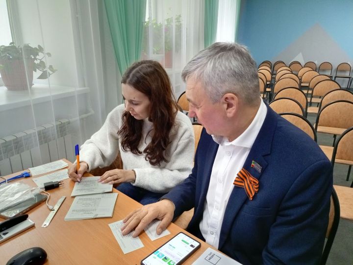 Зәйдә район хакимиятендә җирле матбугат чараларына язылу оештырылды