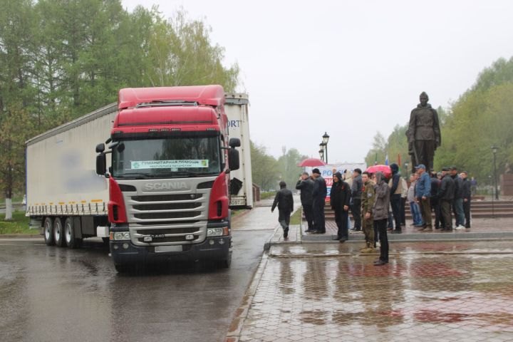 Заинск поддерживает своих героев: 60-й гуманитарный груз доставлен на СВО