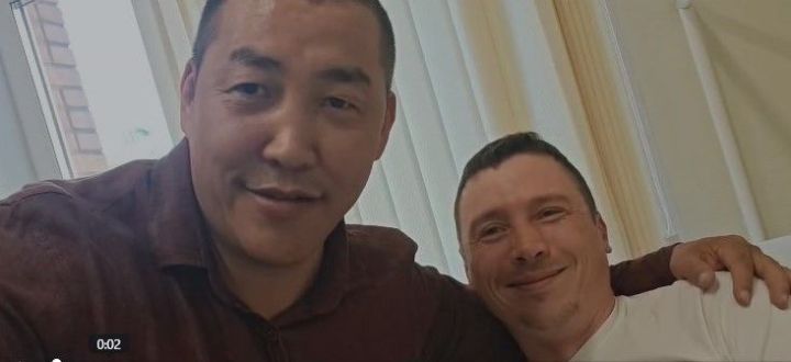 Мәскәүдә госпитальдә дәваланучы Зәй хәрбие янында танылган Россия актеры булды