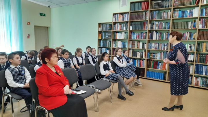 Әдәбият сөючеләр Ватан сугышында катнашкан  татар шагыйрьләрен искә алдылар