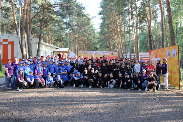 В Заинске состоялось торжественное открытие летней смены в лагере «Созвездие»