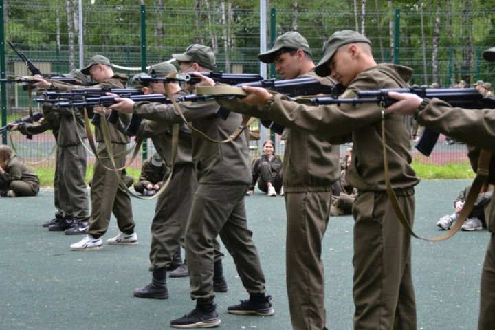 От огневой подготовки до тактической медицины: как в Татарстане готовят новое поколение защитников Отечества