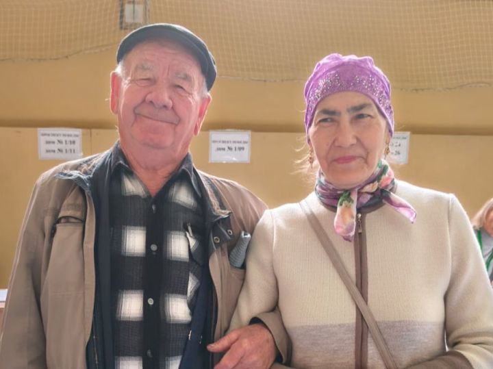 В Заинске супруги Харасовы отдали голоса за будущее России и Татарстана