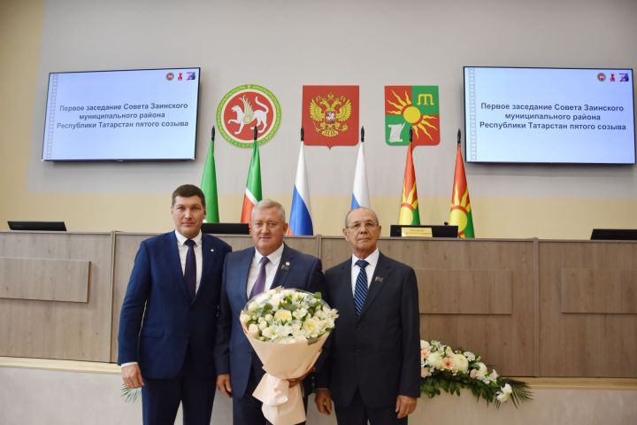 Зәйдә бишенче чакырылыш район Советы утырышы үтте