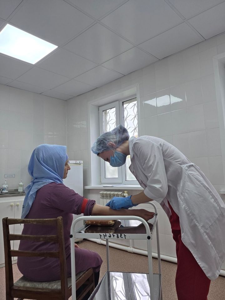 «Дәвамлы һәм актив тормыш» илкүләм проекты Зәй районы авылларында яшәүче өлкәннәр сәламәтлекләрен тикшерә