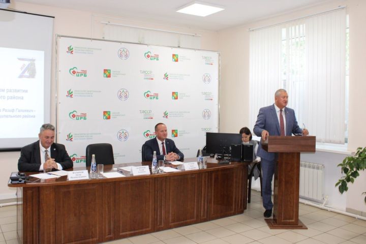 Заинская медицина: итоги полугодия, планы на будущее и всесторонняя поддержка СВО