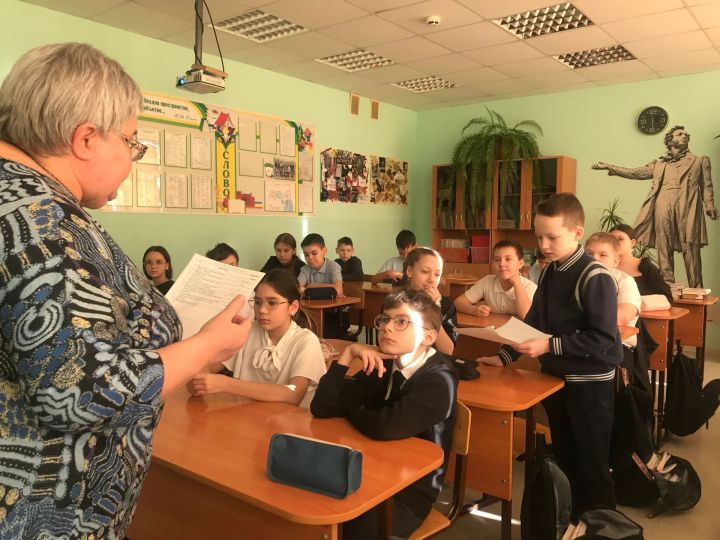 Зәй китапханәсендә хокукый дәрес үтте